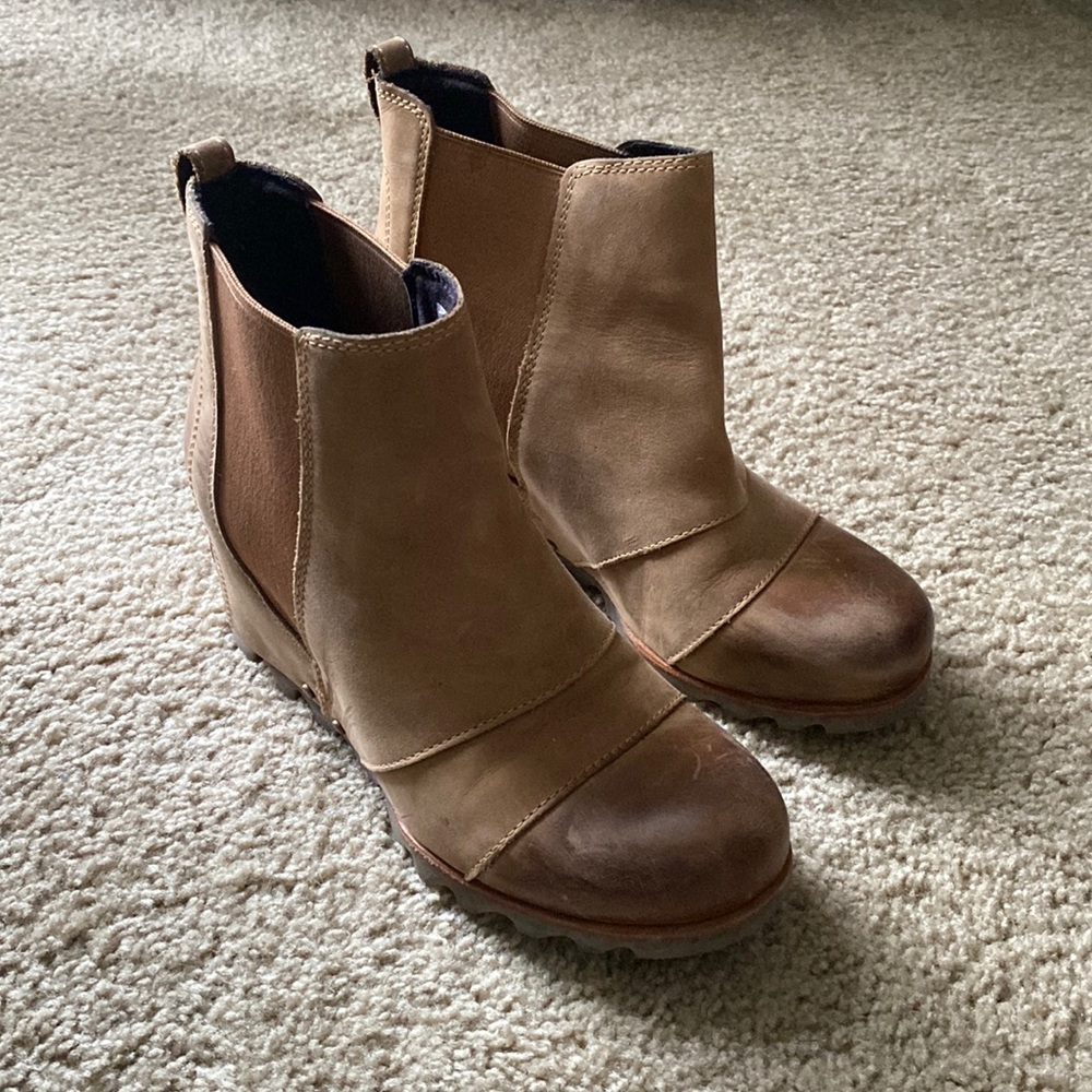 Sorrel boots size 8